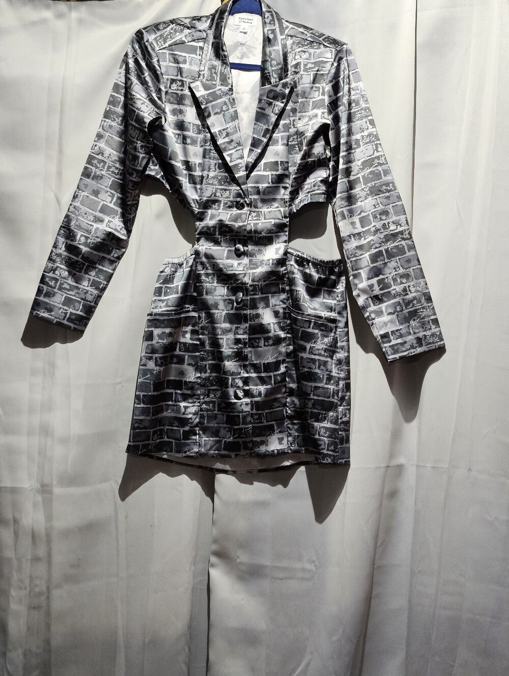 Printed Midi Dress in Slate Blue - Stylish Cropped Wrap - Picture 7 of 8